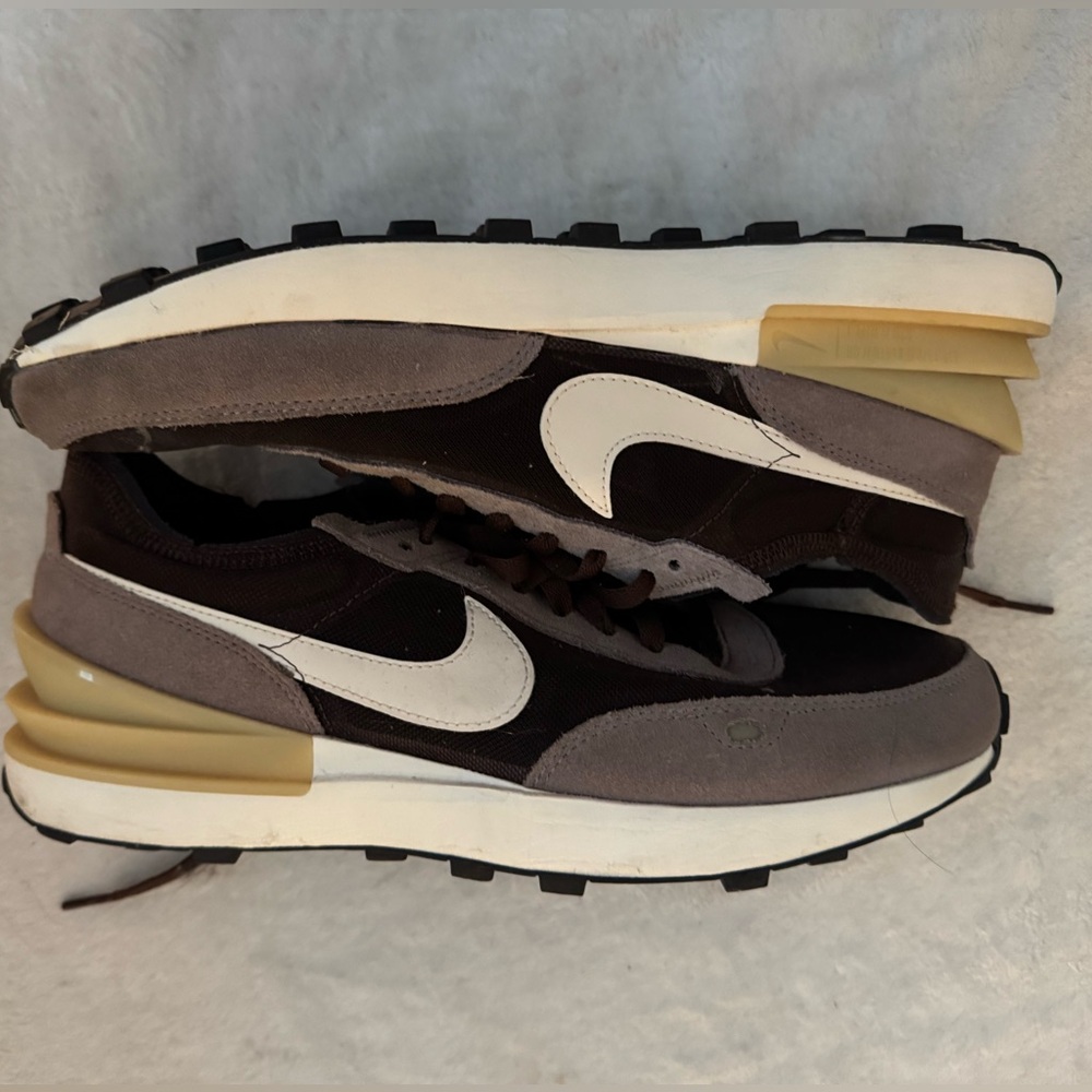 Size 9.5 - Nike Waffle One Light Shoes Men's Sneakers Chocolate 2022 DA7995-200